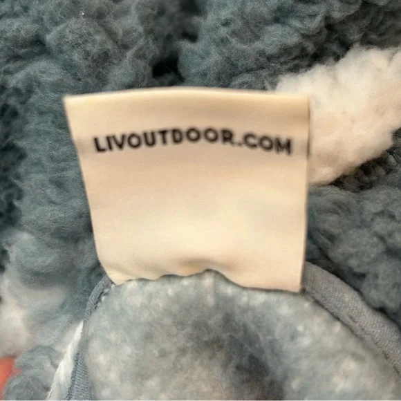 LIV Outdoor Whinter Sherpa Fleece 1/4 Zip -  Medium - Picture 10 of 10